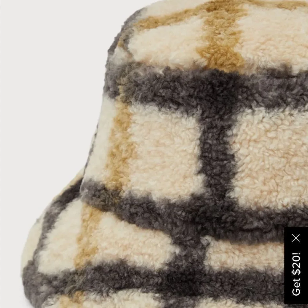 Raya Ivory Plaid Teddy Bucket Hat | Shiraleah | NWT